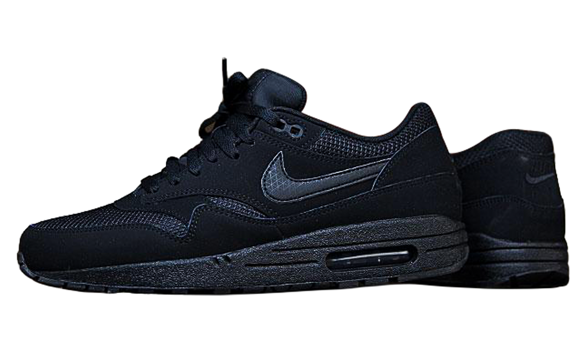 Air Max 1 Essential "Triple Black" 537383 025